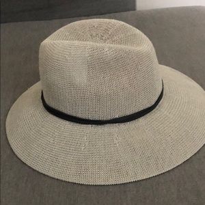 Brand new Wyeth straw hat